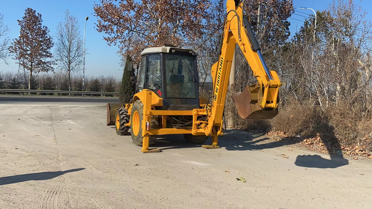 NEW HOLLAND LB95 - 백호 로더 : 사진 4 NEW HOLLAND LB95 - 백호 로더 : 사진 4