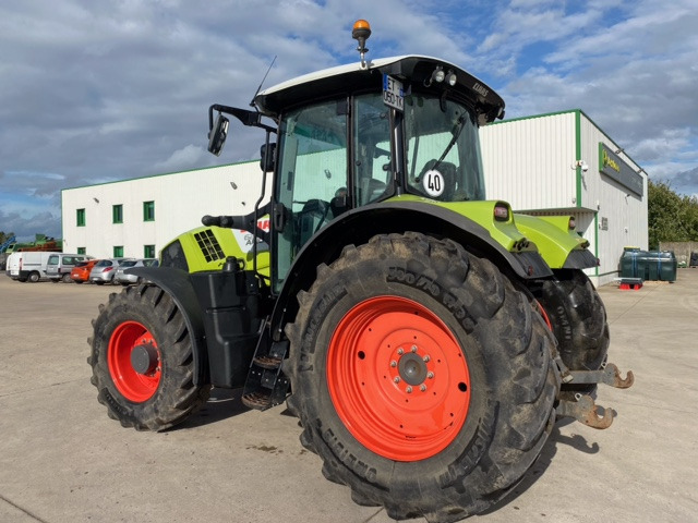 장궤형 트랙터 CLAAS ARION 620 CEBIS : 사진 6