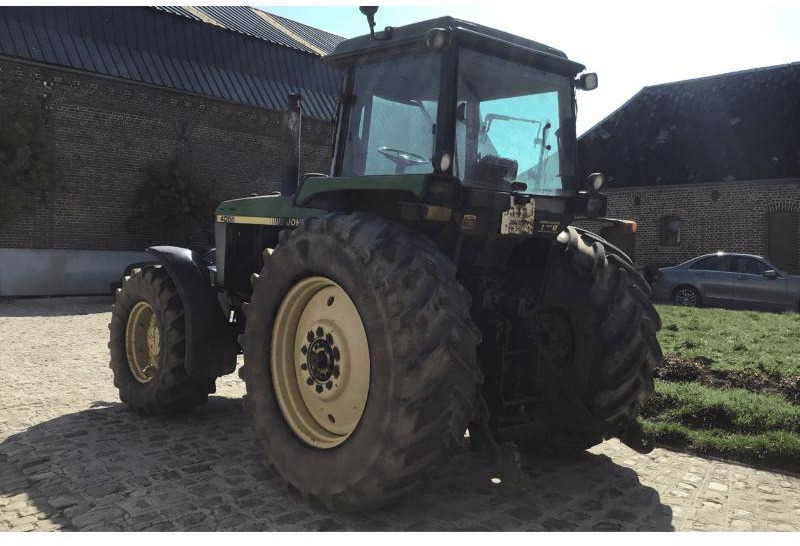 JOHN DEERE 4055 - 장궤형 트랙터 : 사진 2 JOHN DEERE 4055 - 장궤형 트랙터 : 사진 2