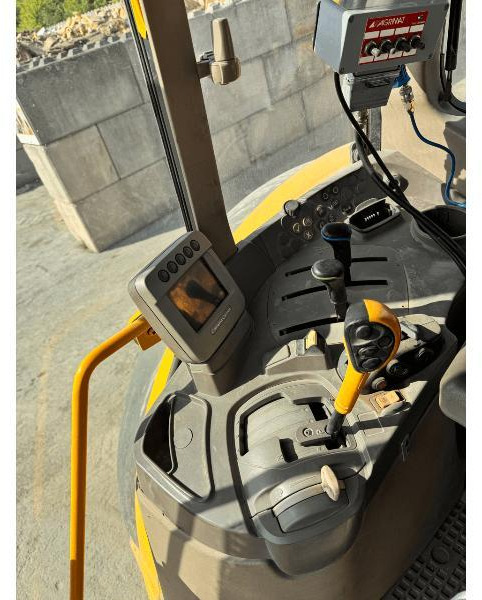 JOHN DEERE 7530 PREMIUM - 장궤형 트랙터 : 사진 5 JOHN DEERE 7530 PREMIUM - 장궤형 트랙터 : 사진 5