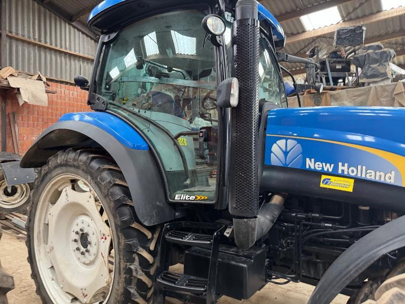 NEW-HOLLAND T6030 - 장궤형 트랙터 : 사진 3 NEW-HOLLAND T6030 - 장궤형 트랙터 : 사진 3