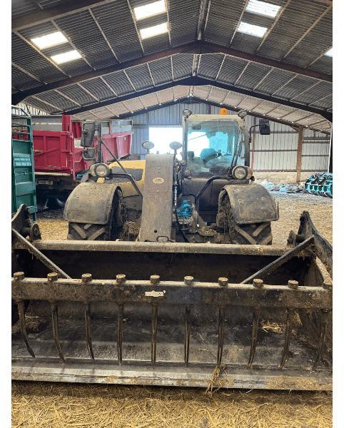 NEW-HOLLAND TH6.32S - 텔레스코픽 핸들러 : 사진 2 NEW-HOLLAND TH6.32S - 텔레스코픽 핸들러 : 사진 2