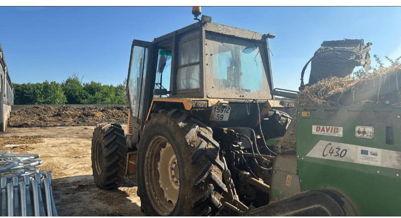 RENAULT 133-14 T - 장궤형 트랙터 : 사진 3 RENAULT 133-14 T - 장궤형 트랙터 : 사진 3
