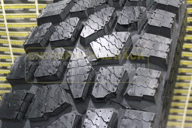 540/80R38 TL 167D/172A8 Block tires for tractors in road operation. - 휠 및 타이어 장궤형 트랙터 용 : 사진 3 540/80R38 TL 167D/172A8 Block tires for tractors in road operation. - 휠 및 타이어 장궤형 트랙터 용 : 사진 3