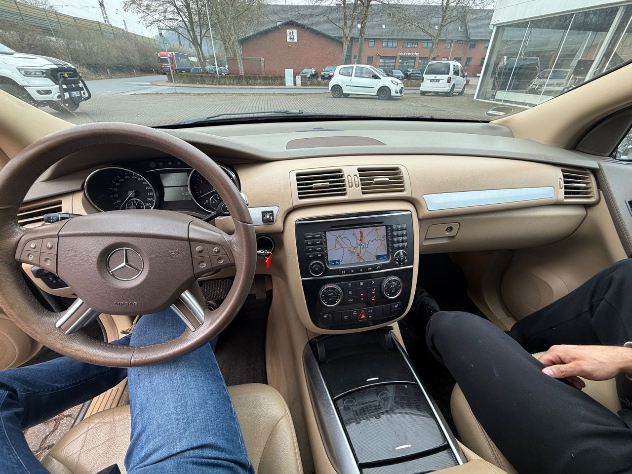 SUV Mercedes-Benz R : 사진 6