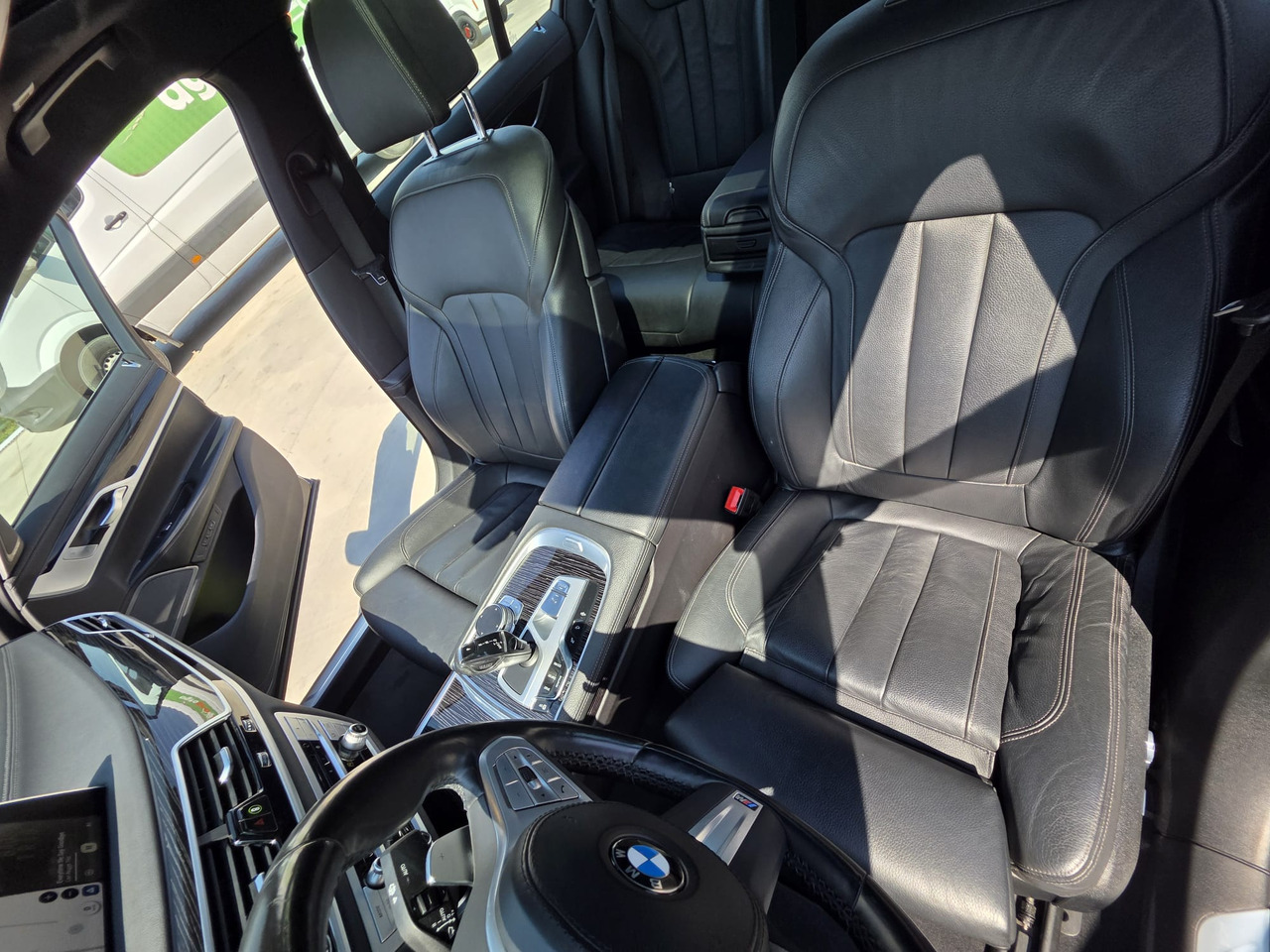BMW 730 Xdrive Mild-Hybrid - 세단 : 사진 2 BMW 730 Xdrive Mild-Hybrid - 세단 : 사진 2