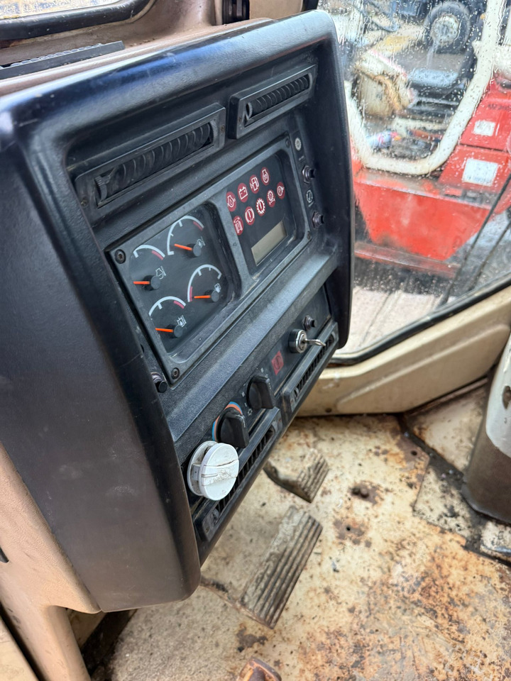 BULLDOZER CATERPILLAR D5 - 불도저 : 사진 5 BULLDOZER CATERPILLAR D5 - 불도저 : 사진 5