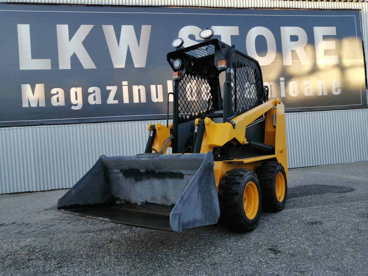 Bobcat Front Loader Ram Italia FM 120 – Hammer Installation - 스키드 스티어 로더 : 사진 1 Bobcat Front Loader Ram Italia FM 120 – Hammer Installation - 스키드 스티어 로더 : 사진 1