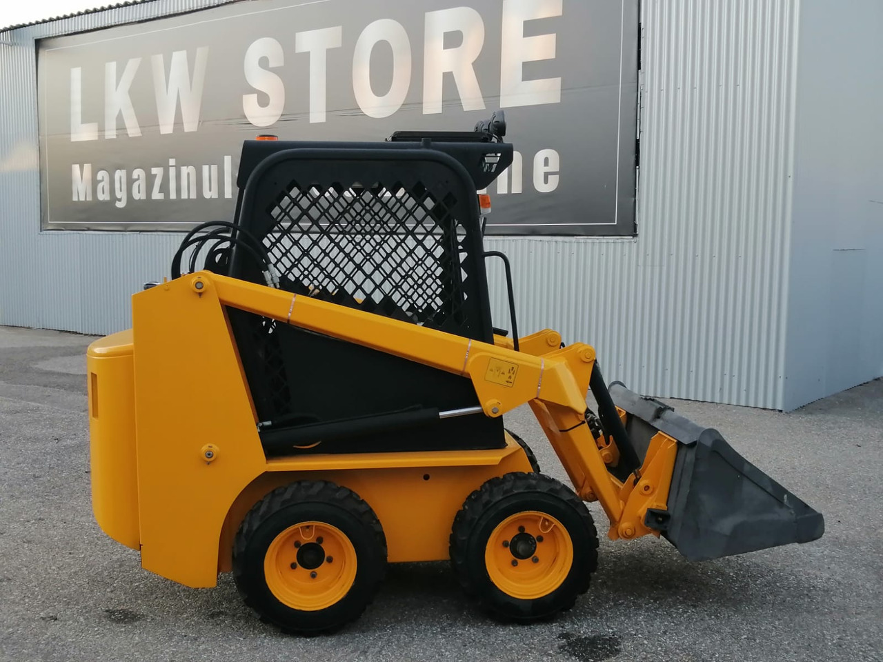 Bobcat Front Loader Ram Italia FM 120 – Hammer Installation - 스키드 스티어 로더 : 사진 2 Bobcat Front Loader Ram Italia FM 120 – Hammer Installation - 스키드 스티어 로더 : 사진 2