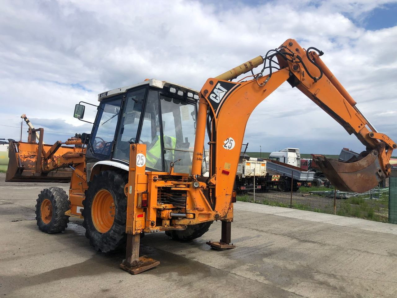 CATERPILLAR 428 C TERRACING EQUIPMENT BULLDOEXCAVATOR - 백호 로더 : 사진 2 CATERPILLAR 428 C TERRACING EQUIPMENT BULLDOEXCAVATOR - 백호 로더 : 사진 2