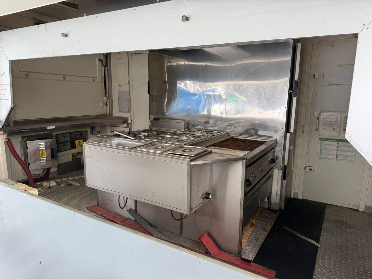 GRILL-IMBIS ROKA RK5 - 기타 기계 : 사진 3 GRILL-IMBIS ROKA RK5 - 기타 기계 : 사진 3