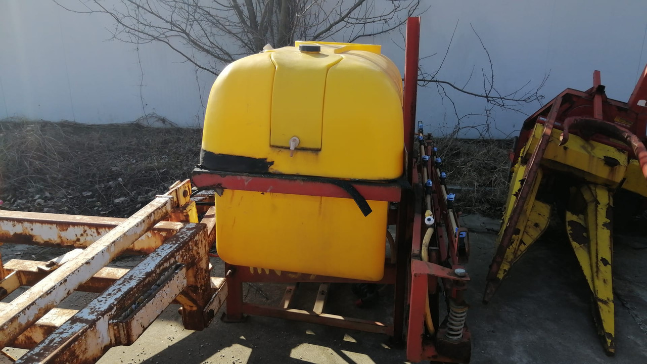 Herbicide Worn /Sprayer 800 l 12m - 트랙터 탑재 스프레이 : 사진 2 Herbicide Worn /Sprayer 800 l 12m - 트랙터 탑재 스프레이 : 사진 2
