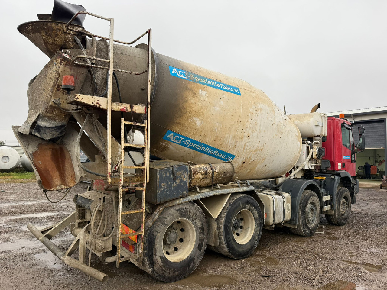 IVECO EUROTRAKKER CONCRETE MIXER - 콘크리트 믹서 트럭 : 사진 3 IVECO EUROTRAKKER CONCRETE MIXER - 콘크리트 믹서 트럭 : 사진 3