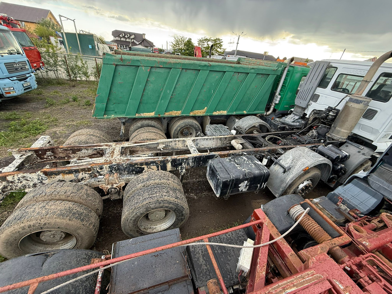 IVECO TRAKKER CHASSIS - 캡 새시 트럭 : 사진 3 IVECO TRAKKER CHASSIS - 캡 새시 트럭 : 사진 3