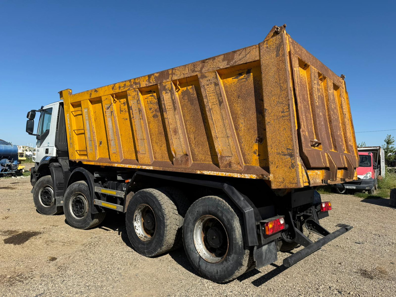 IVECO TRAKKER TIPPER - 덤프트럭 : 사진 4 IVECO TRAKKER TIPPER - 덤프트럭 : 사진 4