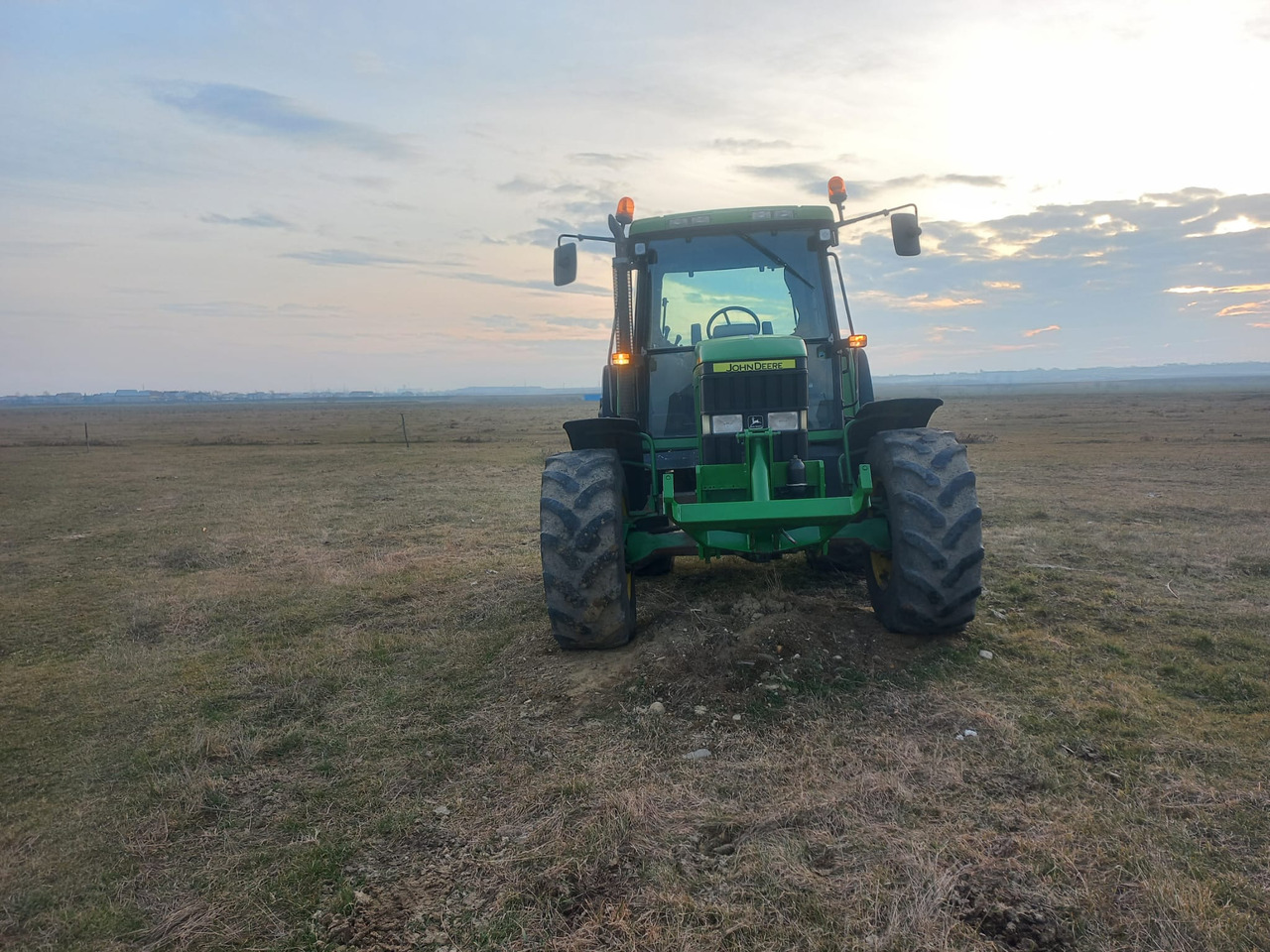 JOHN DEERE 6600 TRACTOR - 장궤형 트랙터 : 사진 5 JOHN DEERE 6600 TRACTOR - 장궤형 트랙터 : 사진 5