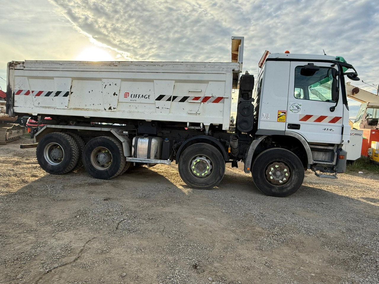MERCEDES-BENZ ACTROS TIPPER - 덤프트럭 : 사진 3 MERCEDES-BENZ ACTROS TIPPER - 덤프트럭 : 사진 3