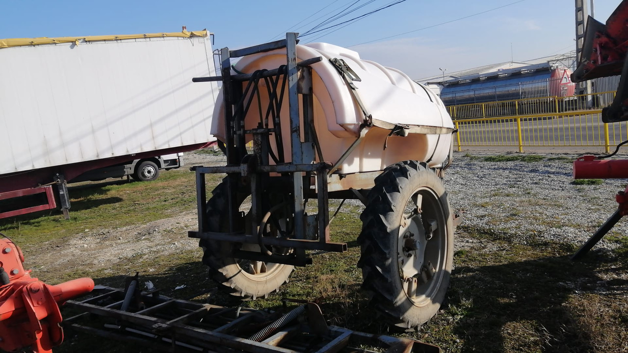 MET Wirax Sprayer 2000 - 견인 스프레이 : 사진 3 MET Wirax Sprayer 2000 - 견인 스프레이 : 사진 3