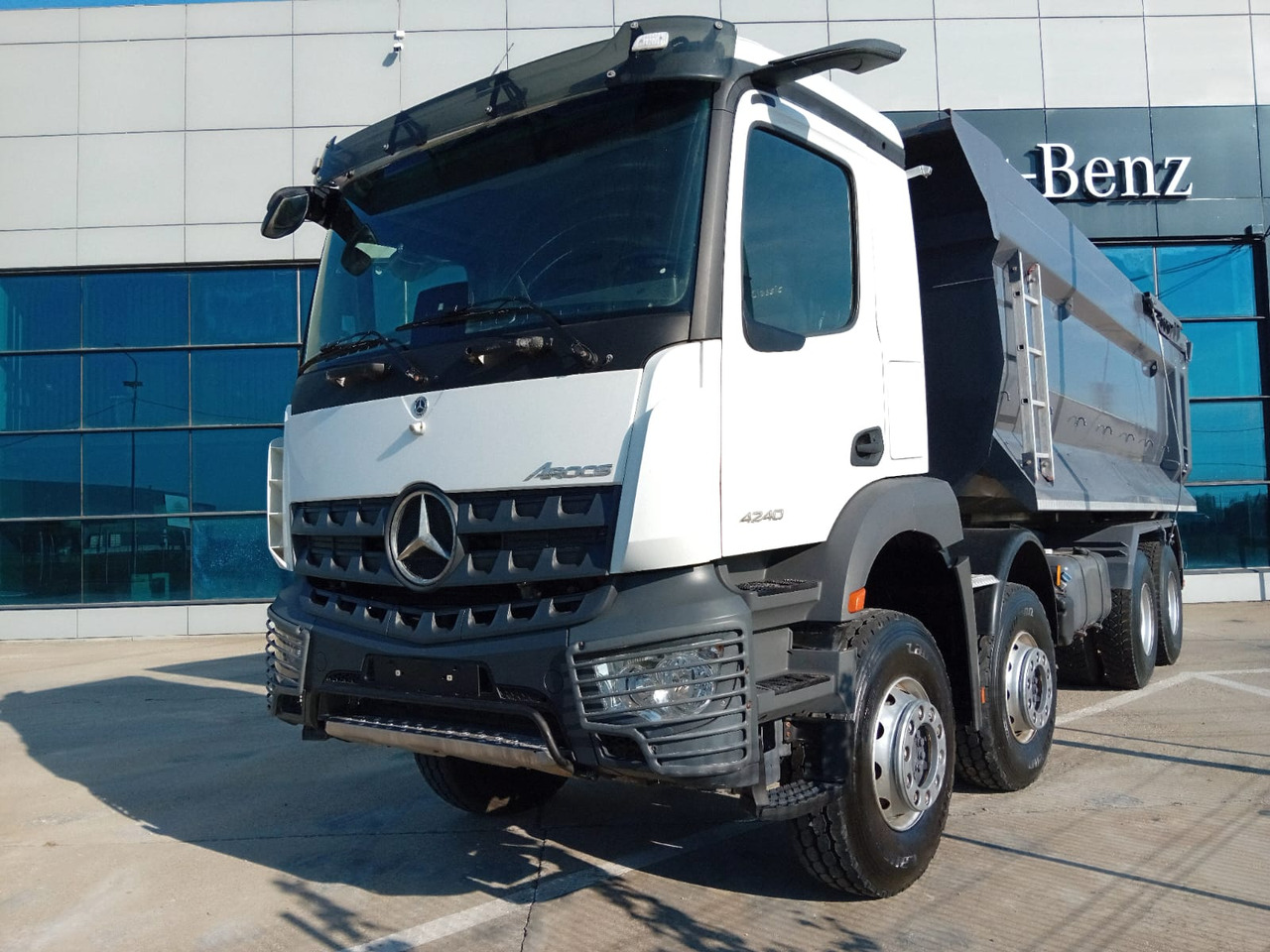 Mercedes-Benz Arocs 42.40 8×4 Basculanta/Tipper/Kipper Heavy Duty, TOP !!! - 덤프트럭 : 사진 1 Mercedes-Benz Arocs 42.40 8×4 Basculanta/Tipper/Kipper Heavy Duty, TOP !!! - 덤프트럭 : 사진 1