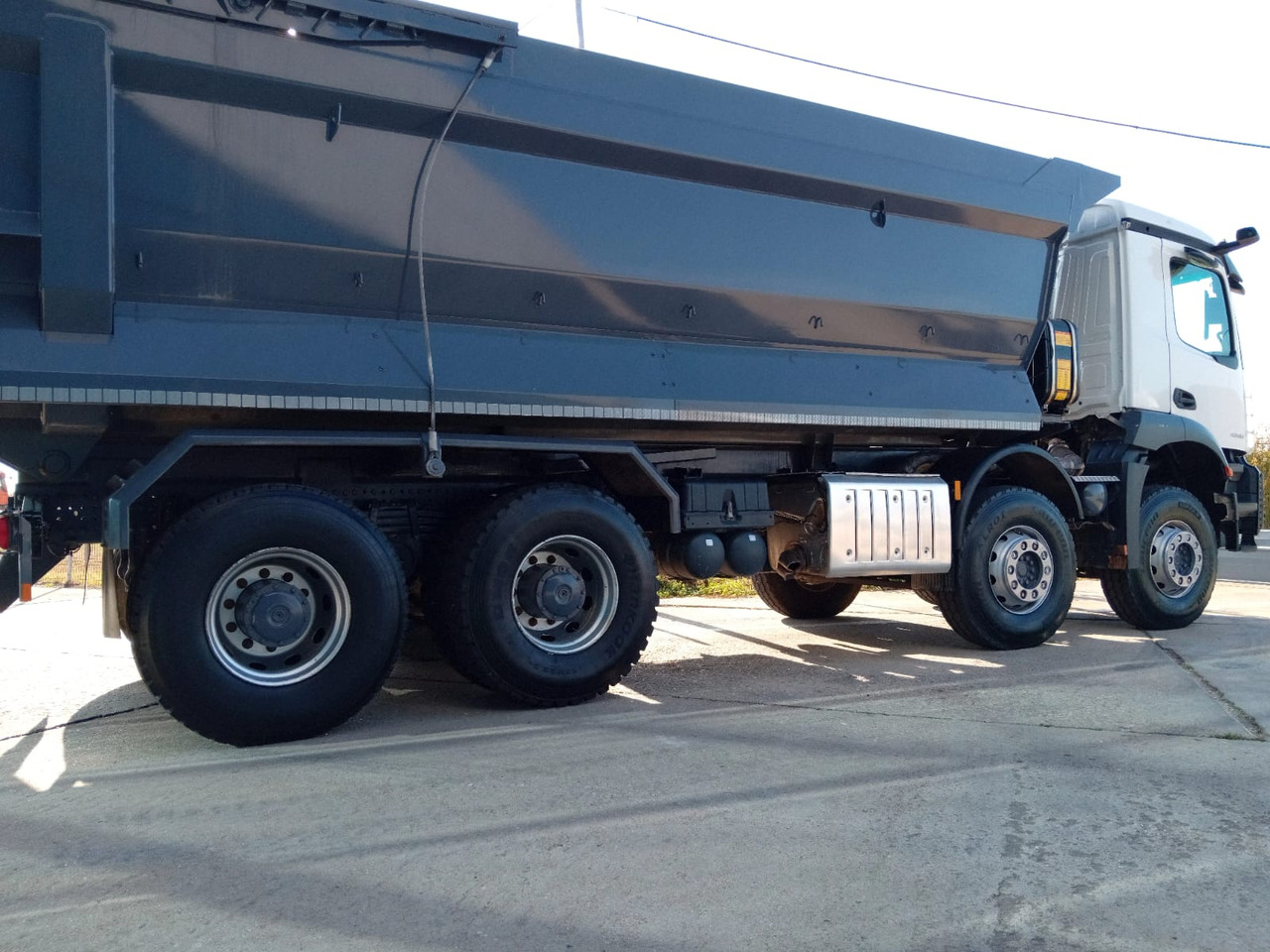 Mercedes-Benz Arocs 42.40 8×4 Basculanta/Tipper/Kipper Heavy Duty, TOP !!! - 덤프트럭 : 사진 4 Mercedes-Benz Arocs 42.40 8×4 Basculanta/Tipper/Kipper Heavy Duty, TOP !!! - 덤프트럭 : 사진 4