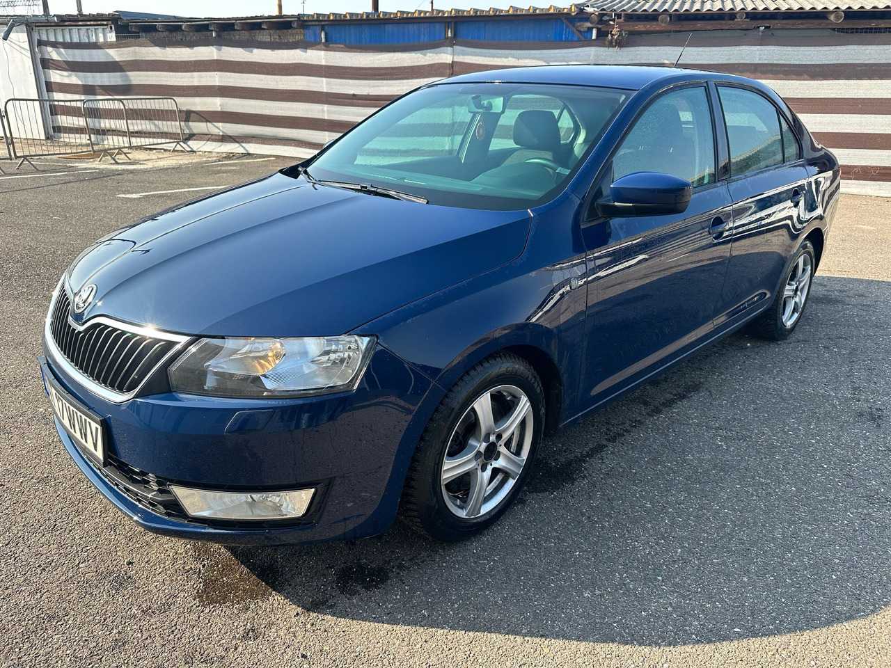 SKODA RAPID - 세단 : 사진 1 SKODA RAPID - 세단 : 사진 1