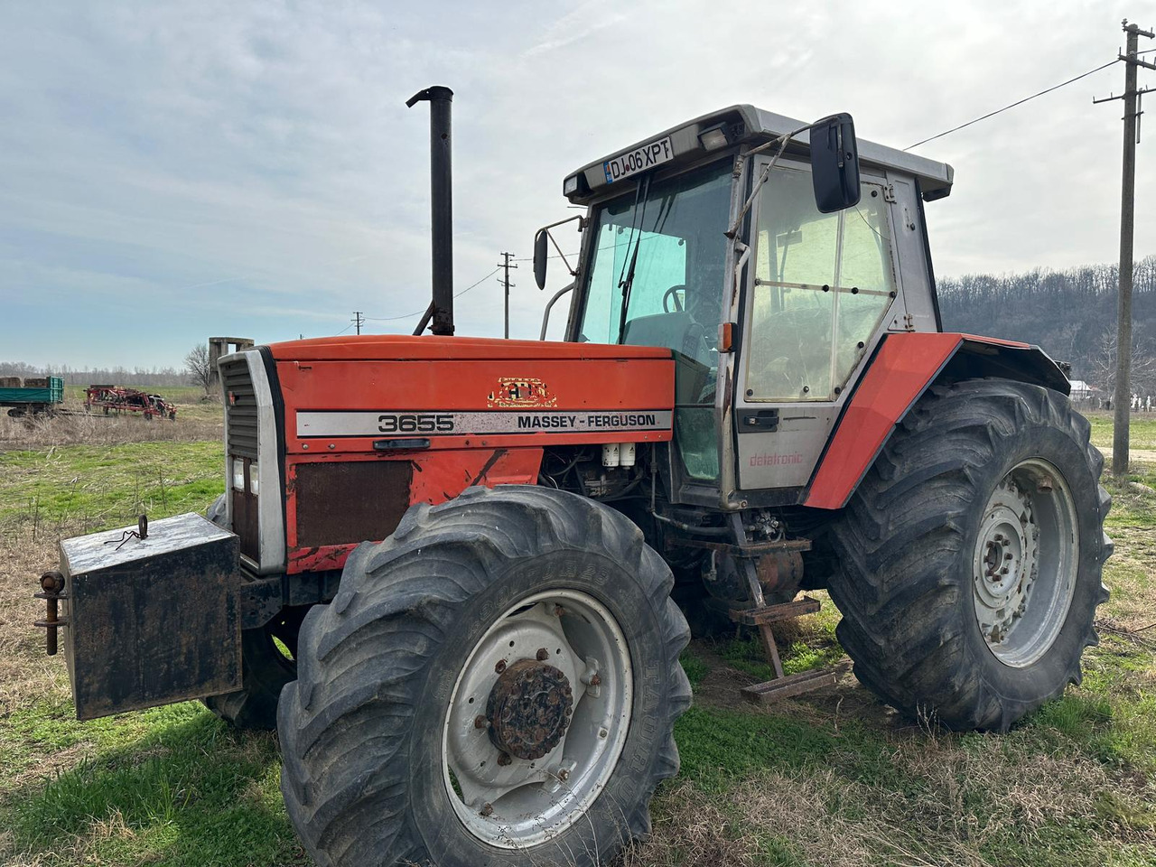 Tractor agricol Massey Ferguson 3655 - 장궤형 트랙터 : 사진 1 Tractor agricol Massey Ferguson 3655 - 장궤형 트랙터 : 사진 1