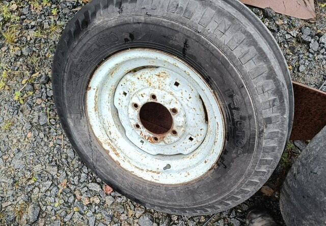 Fordson Diesel Major eturenkaat - 타이어 장궤형 트랙터 용 : 사진 5 Fordson Diesel Major eturenkaat - 타이어 장궤형 트랙터 용 : 사진 5