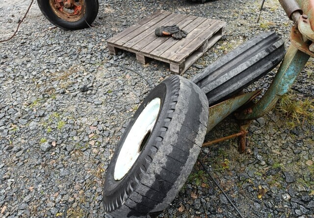 Fordson Diesel Major eturenkaat - 타이어 장궤형 트랙터 용 : 사진 3 Fordson Diesel Major eturenkaat - 타이어 장궤형 트랙터 용 : 사진 3