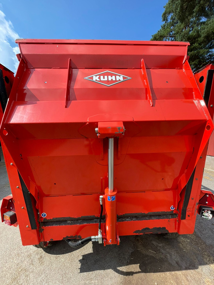 KUHN Primor 3570M hinattava paalisilppuri - 축산장비 : 사진 4 KUHN Primor 3570M hinattava paalisilppuri - 축산장비 : 사진 4