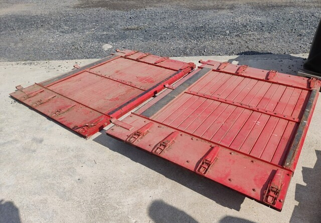 Kipa Peräkärryn puulaitoja 2 kpl - 122cm korkeita - 보디 및 외관 농장 티핑 트레일러/ 덤프 용 : 사진 4 Kipa Peräkärryn puulaitoja 2 kpl - 122cm korkeita - 보디 및 외관 농장 티핑 트레일러/ 덤프 용 : 사진 4