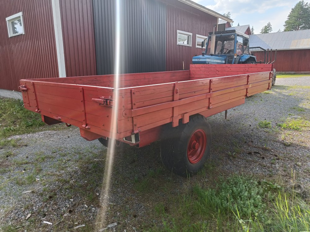 Kipa kippikärry 1-akselinen, kantavuus 7000kg, siisti kärry - 농장 티핑 트레일러/ 덤프 : 사진 3 Kipa kippikärry 1-akselinen, kantavuus 7000kg, siisti kärry - 농장 티핑 트레일러/ 덤프 : 사진 3