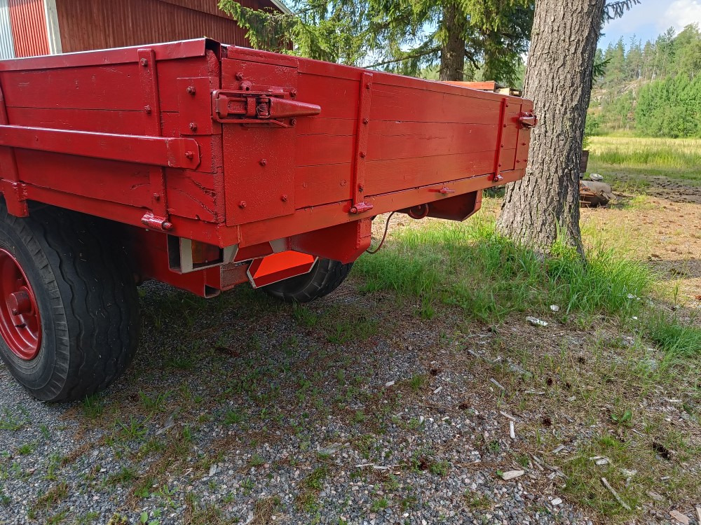 Kipa kippikärry 1-akselinen, kantavuus 7000kg, siisti kärry - 농장 티핑 트레일러/ 덤프 : 사진 5 Kipa kippikärry 1-akselinen, kantavuus 7000kg, siisti kärry - 농장 티핑 트레일러/ 덤프 : 사진 5