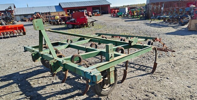 Kultivaattori 10-piikkinen - työleveys 240cm - 로터베이터 : 사진 1 Kultivaattori 10-piikkinen - työleveys 240cm - 로터베이터 : 사진 1