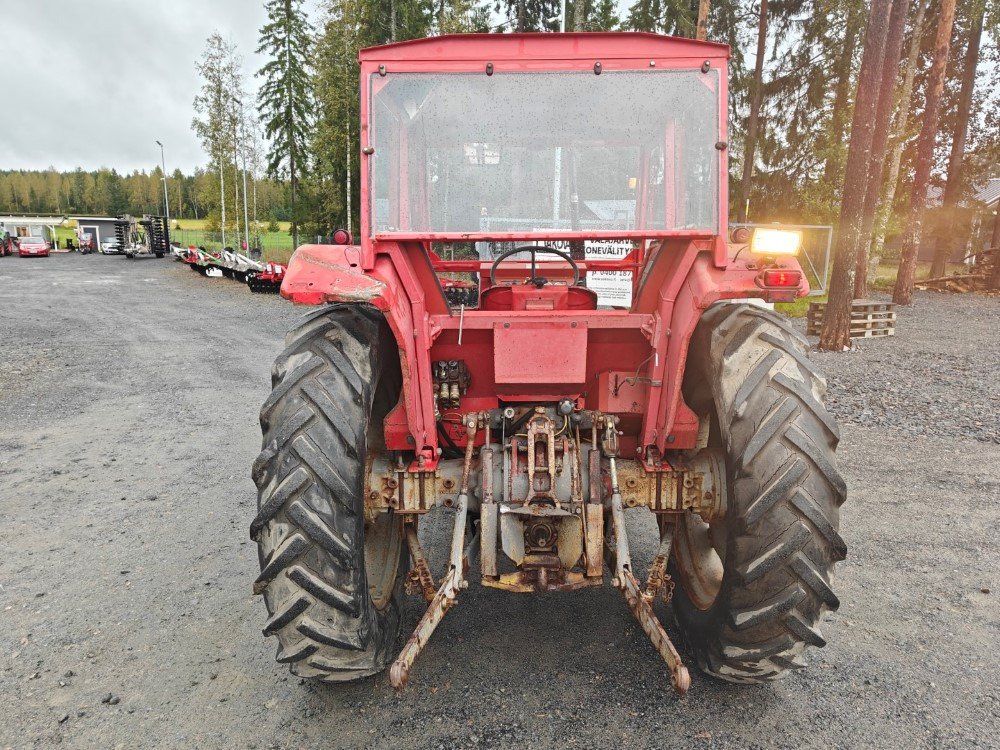 Massey Ferguson 165S Lisähydrauliikalla, katso video! - 장궤형 트랙터 : 사진 3 Massey Ferguson 165S Lisähydrauliikalla, katso video! - 장궤형 트랙터 : 사진 3