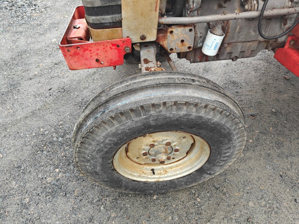 리스 Massey Ferguson 165S Lisähydrauliikalla, katso video! Massey Ferguson 165S Lisähydrauliikalla, katso video! : 사진 7