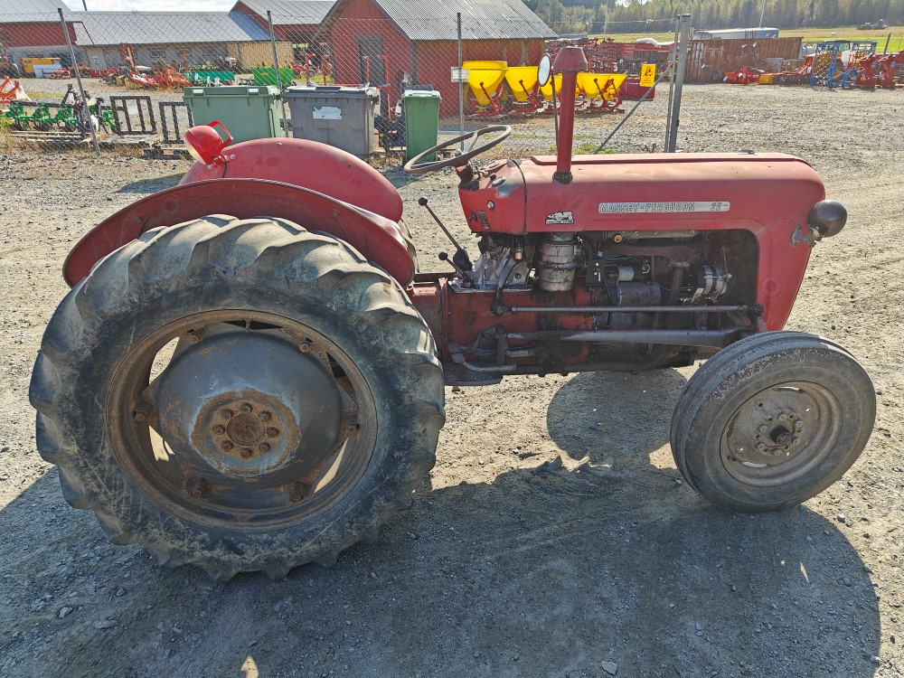 Massey Ferguson 35 traktori alkuperäiskuntoinen, katso video! - 장궤형 트랙터 : 사진 4 Massey Ferguson 35 traktori alkuperäiskuntoinen, katso video! - 장궤형 트랙터 : 사진 4