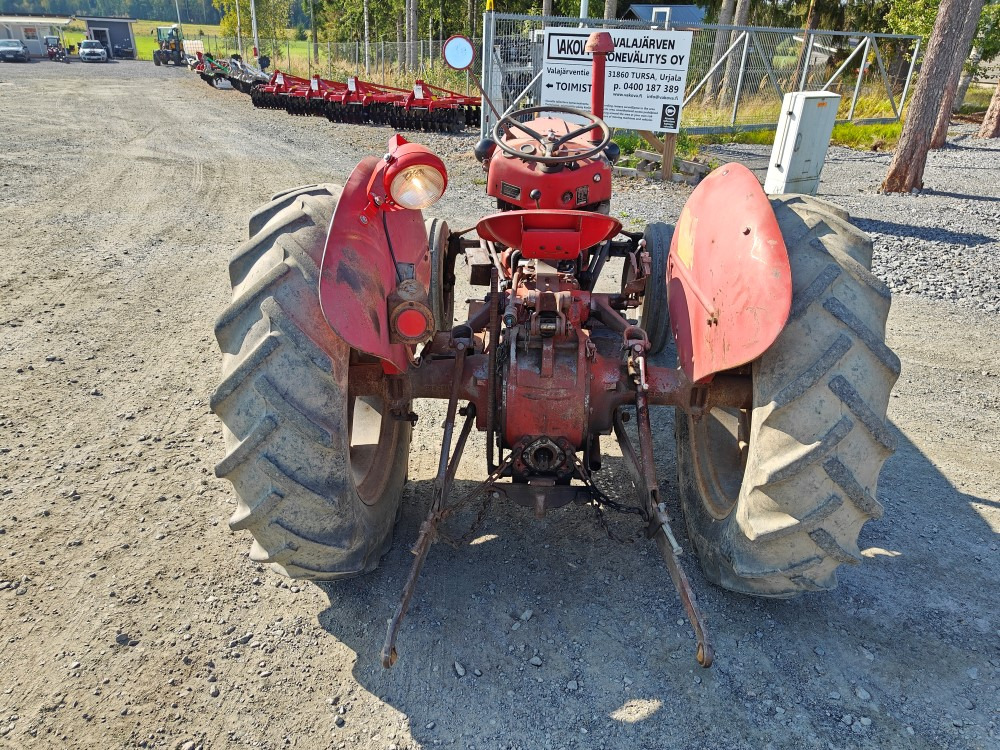 Massey Ferguson 35 traktori alkuperäiskuntoinen, katso video! - 장궤형 트랙터 : 사진 3 Massey Ferguson 35 traktori alkuperäiskuntoinen, katso video! - 장궤형 트랙터 : 사진 3