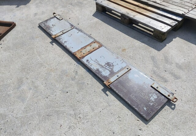 Peräkärryn vanerilaita - 35cm korkea, leveys 197cm - 보디 및 외관 농장 티핑 트레일러/ 덤프 용 : 사진 2 Peräkärryn vanerilaita - 35cm korkea, leveys 197cm - 보디 및 외관 농장 티핑 트레일러/ 덤프 용 : 사진 2