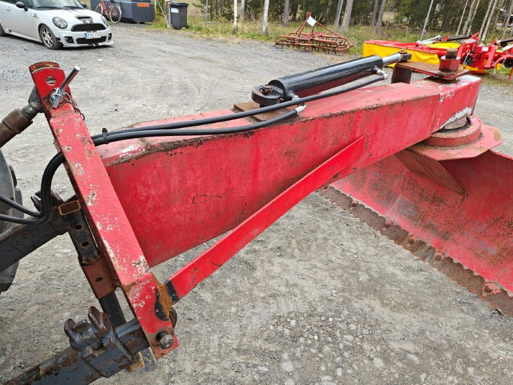 Perälevy 250cm Hydraulinen kääntö - 농업용 기계 : 사진 5 Perälevy 250cm Hydraulinen kääntö - 농업용 기계 : 사진 5