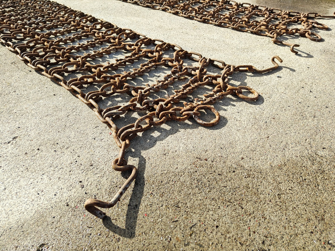 Piikkiketjut 12.4x38 traktoriin - 농업용 기계 : 사진 5 Piikkiketjut 12.4x38 traktoriin - 농업용 기계 : 사진 5