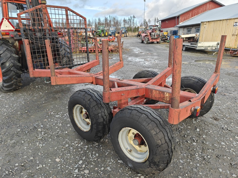 Rysky Metsävaunu telillä - 임업용 트레일러 : 사진 2 Rysky Metsävaunu telillä - 임업용 트레일러 : 사진 2