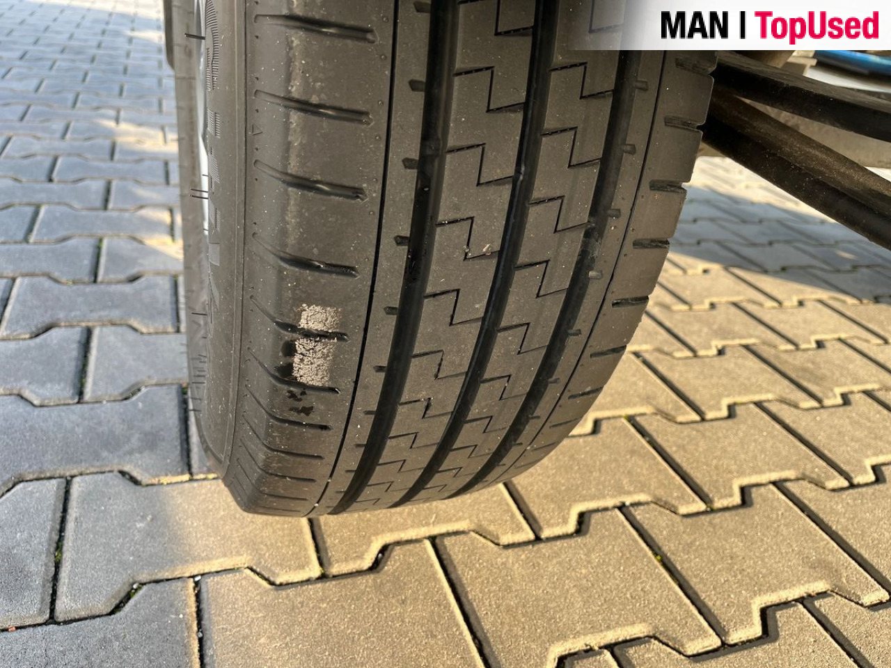 MAN TGE 3.140 4X2F SB flatbed - 패널 밴 : 사진 4 MAN TGE 3.140 4X2F SB flatbed - 패널 밴 : 사진 4