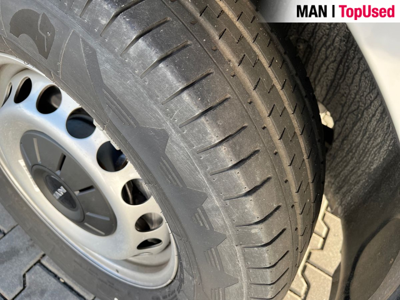 MAN TGE 3.140 4X2F SB flatbed - 패널 밴 : 사진 3 MAN TGE 3.140 4X2F SB flatbed - 패널 밴 : 사진 3