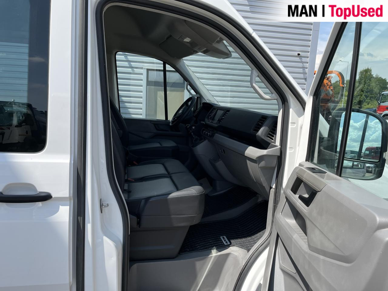 MAN TGE 3.140 4X2F SB kombi - 패널 밴 : 사진 2 MAN TGE 3.140 4X2F SB kombi - 패널 밴 : 사진 2