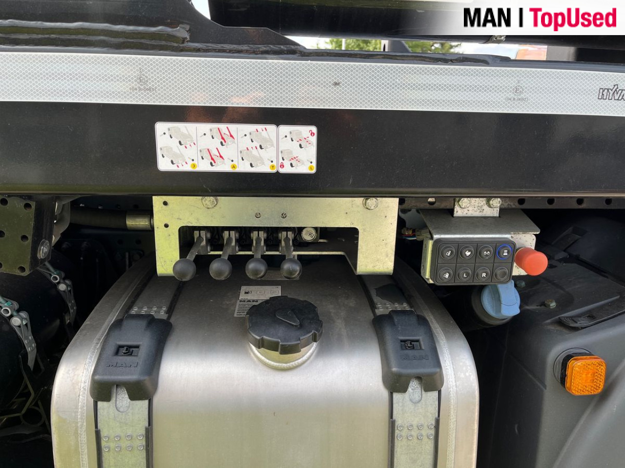 MAN TGS 26.480 6x2/4 BL CH Euro6 Pritarder Klima AHK - 덤프트럭 : 사진 4 MAN TGS 26.480 6x2/4 BL CH Euro6 Pritarder Klima AHK - 덤프트럭 : 사진 4