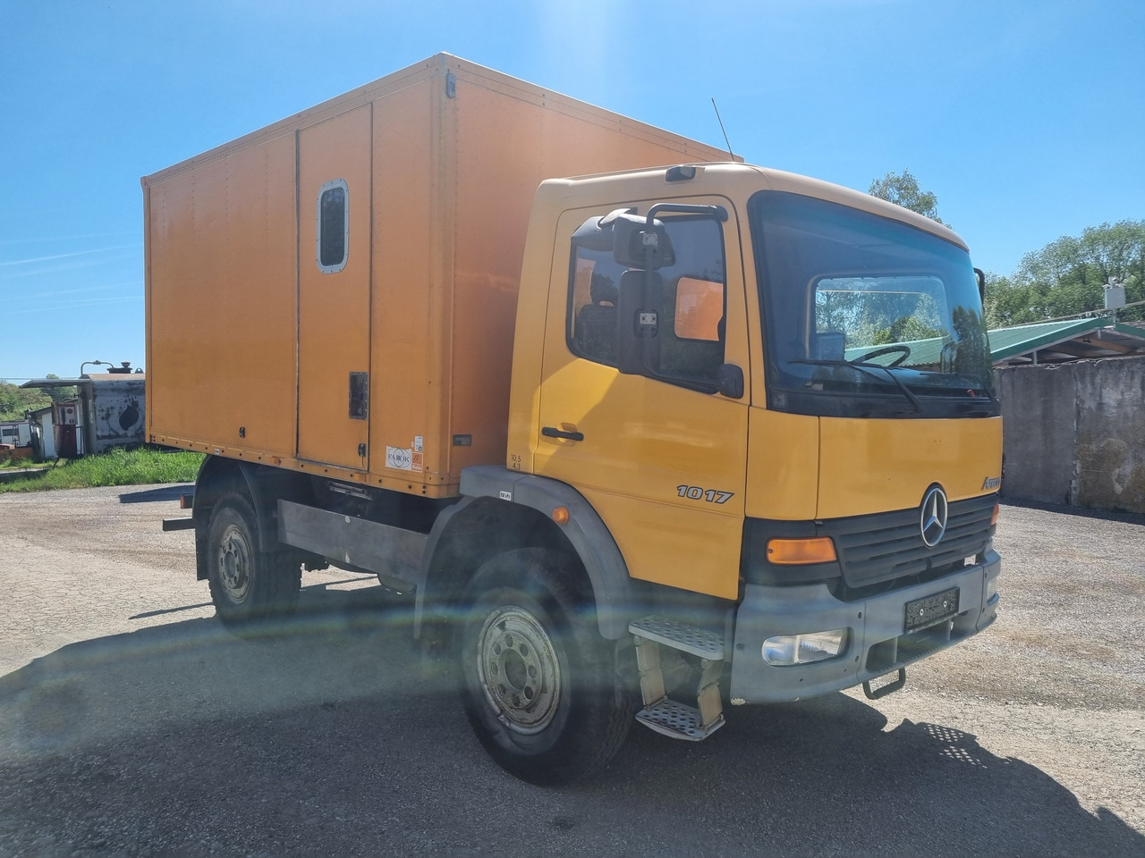 MERCEDES-BENZ ATEGO 1017 4x4 BOX + PTO - 박스 트럭 : 사진 3 MERCEDES-BENZ ATEGO 1017 4x4 BOX + PTO - 박스 트럭 : 사진 3