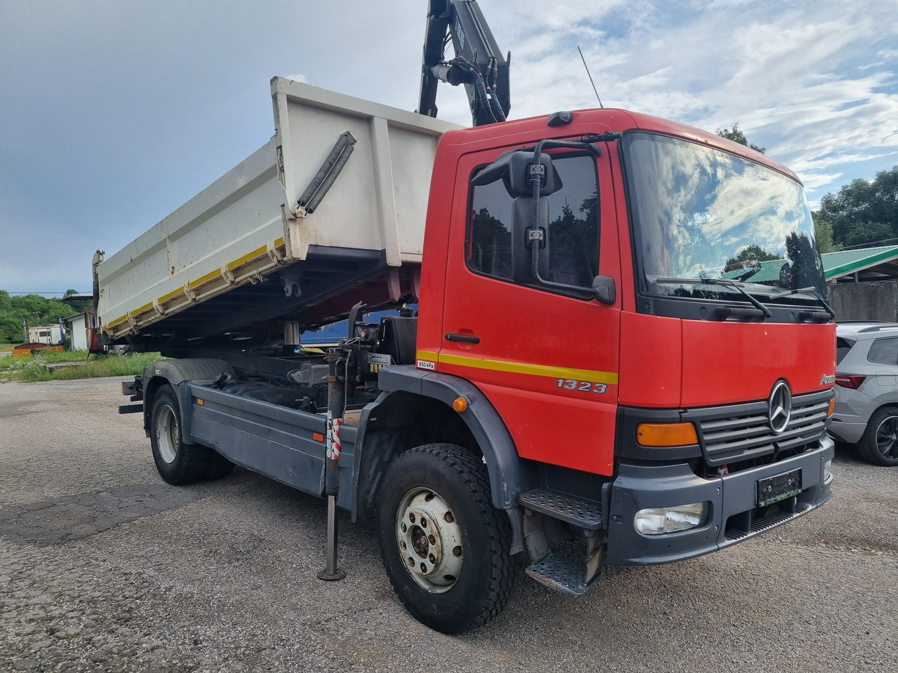 MERCEDES-BENZ ATEGO 1323 4x4 tipper + crane HIAB 095 - 덤프트럭, 크레인 트럭 : 사진 3 MERCEDES-BENZ ATEGO 1323 4x4 tipper + crane HIAB 095 - 덤프트럭, 크레인 트럭 : 사진 3