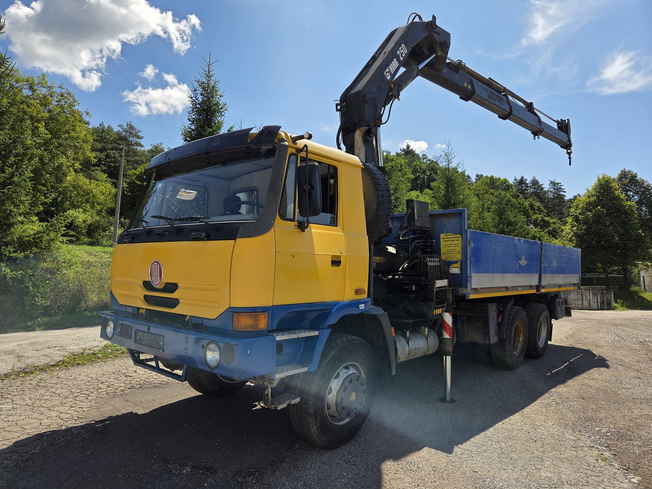 TATRA T815 260R11 6x6 + HIAB 250 - 드롭사이드/ 플랫베드 트럭, 크레인 트럭 : 사진 1 TATRA T815 260R11 6x6 + HIAB 250 - 드롭사이드/ 플랫베드 트럭, 크레인 트럭 : 사진 1