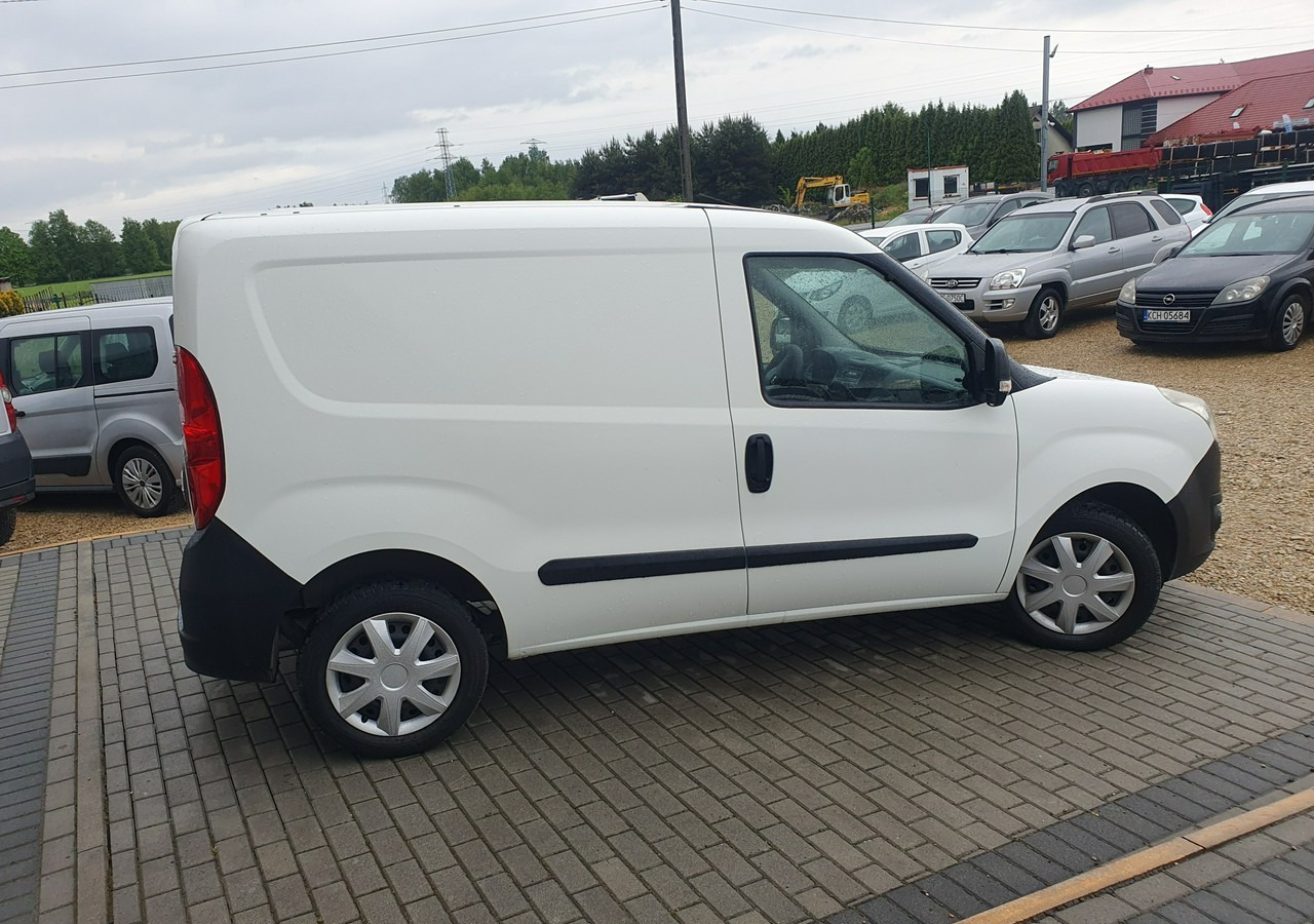 Fiat Doblo Opel Combo 1.4 Benzyna Polski Salon - 패널 밴 : 사진 5 Fiat Doblo Opel Combo 1.4 Benzyna Polski Salon - 패널 밴 : 사진 5