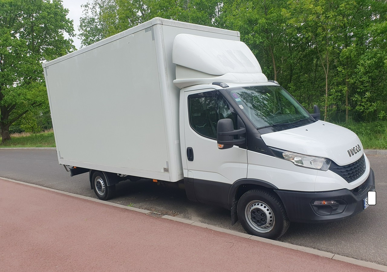 Iveco 35 Daily 35S15 - 박스 밴 : 사진 4 Iveco 35 Daily 35S15 - 박스 밴 : 사진 4